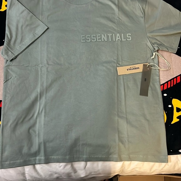 Fear of God Green Short Sleeve Tee Minimalist Design ( OVERSIZED ) - Picture 4 of 9